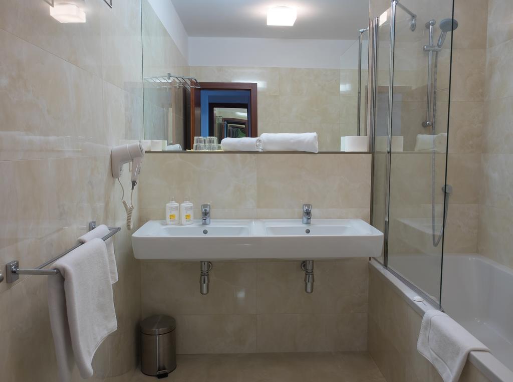 Hotel Cvilin Krnov Eksteriør bilde